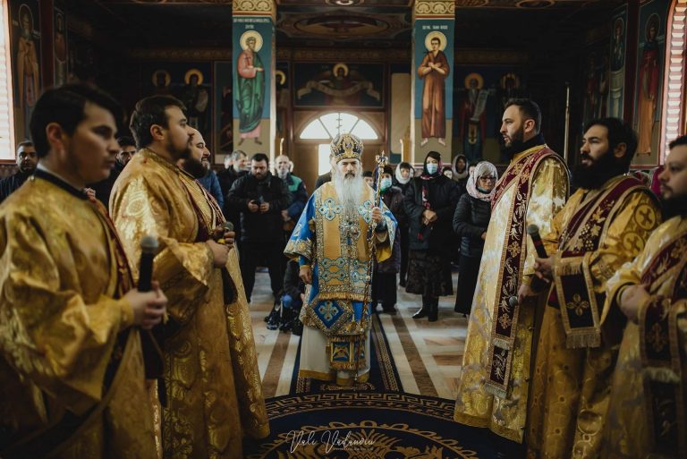 Consiliul Județean Constanța va plăti 268 de angajați ai Arhiepiscopiei Tomisului