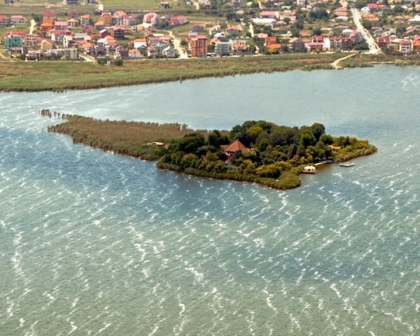 Garda de Mediu a solicitat Apelor Române măsurarea zonei de protecție a Lacului Siutghiol, cerere rămasă fără răspuns