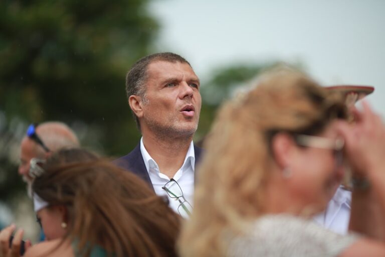 Cum și-a cosmetizat CV-ul prefectul județului Constanța pentru a crea aparența unei experiențe profesionale mai vaste