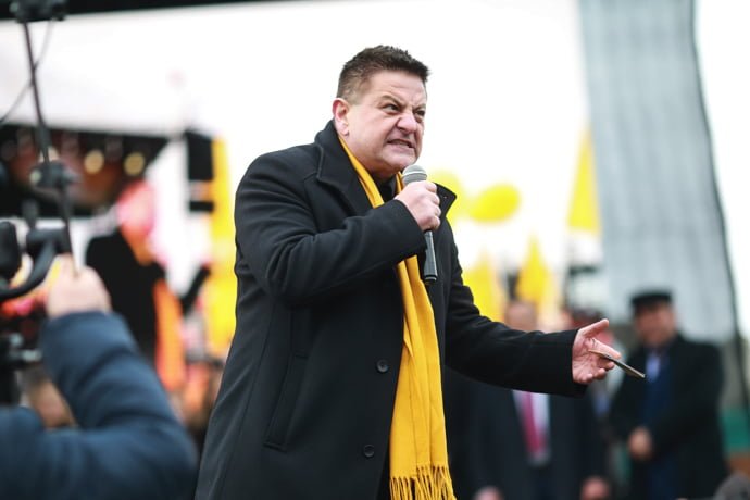 VIDEO Ovidiu Cupșa (AUR) aduce, fără probe, acuzații grave statului ucrainean: Își elimină fizic adversarii politici, nu luptă pentru democrație și este o țară la fel de coruptă ca Rusia