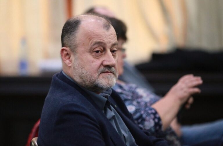 Consilierul municipal Iulian Călin a fost recompensat cu o funcție importantă la RAJA după ce l-a ajutat pe șeful PSD Constanța să obțină o bucată de plajă în Mamaia