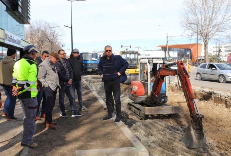 Ministerul Proiectelor Europene a respins cererea Primăriei Constanța de etapizare a proiectului de reabilitare a bulevardelor 1 Decembrie și Lăpușneanu. Chițac a finalizat lucrările din bani publici