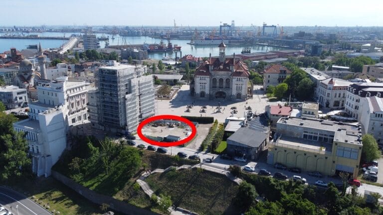 Chițac vrea să vândă un teren din Piața Ovidiu, care reprezintă singurul petec de pământ din proprietatea Primăriei Constanța ce poate asigura accesul spre Portul Tomis