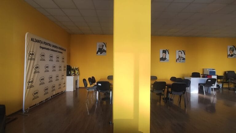 Cum validează Chițac blatul între PNL și AUR la Constanța. Primăria i-a dat lui Cupșa cheile pentru noul sediu AUR din Piața Ovidiu înainte ca atribuirea spațiului să fie aprobată de Consiliul Local