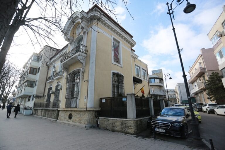 EXCLUSIV Teodosie, arhiepiscopul Tomisului, trebuie să elibereze în 23 de zile vila arhierească din Constanța. Decretul care a permis Arhiepiscopiei să folosească gratuit clădirea timp de 50 de ani expiră pe 23 martie
